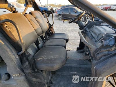 Piąte zdjęcie samochodu w środku: 2023 CAN-AM DEFENDER UTILITY VEHICLE VIN:3JBUGAX40PK000680 - miniatura