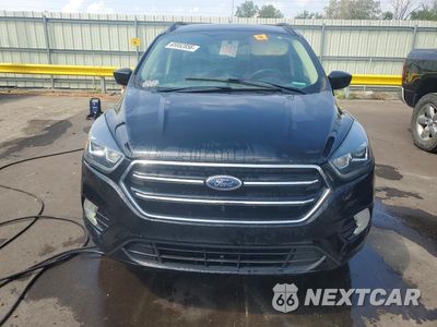 Piąte zdjęcie samochodu w środku: 2018 FORD ESCAPE SE VIN:1FMCU9GD8JUD49072 - miniatura