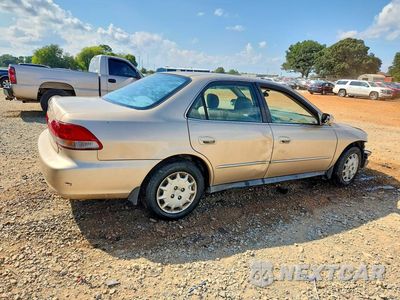 Trzecie zdjęcie samochodu z tyłu: 2002 HONDA ACCORD LX VIN:1HGCG56432A083017 - miniatura