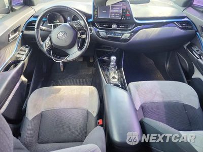 Zdjęcie 8 z 12 samochodu: 2019 TOYOTA C-HR XLE VIN:NMTKHMBX2KR083755 - miniatura