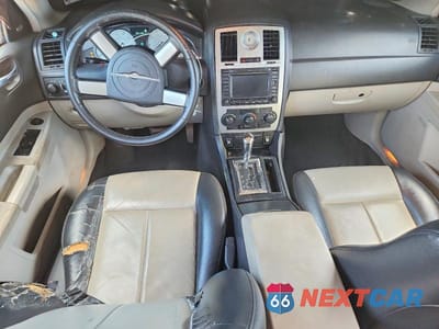 Zdjęcie 8 z 12 samochodu: 2006 CHRYSLER 300 TOURING VIN:2C3KA53G76H352366 - miniatura
