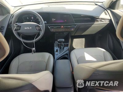 Zdjęcie 8 z 12 samochodu: 2025 KIA NIRO EX VIN:KNDCR3LE6S5228991 - miniatura
