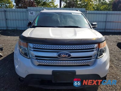 Piąte zdjęcie samochodu w środku: 2015 FORD EXPLORER XLT VIN:1FM5K8D85FGA81622 - miniatura
