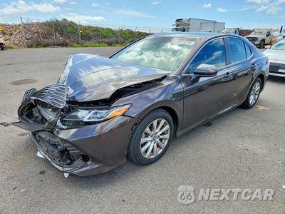2018 TOYOTA CAMRY L 4T1B11HK6JU033527 - główne zdjęcie licytacji z USA - miniatura