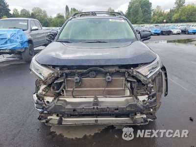 Piąte zdjęcie samochodu w środku: 2019 TOYOTA RAV4 HYBRID XLE VIN:JTMRWRFV9KD034561 - miniatura