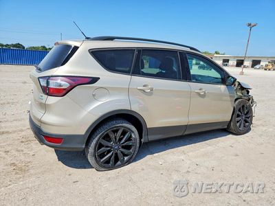 Trzecie zdjęcie samochodu z tyłu: 2017 FORD ESCAPE SE VIN:1FMCU0GD7HUE44096 - miniatura