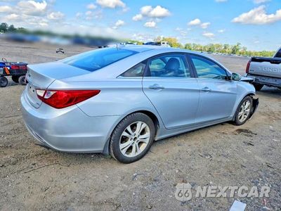 Trzecie zdjęcie samochodu z tyłu: 2011 HYUNDAI SONATA LIMITED VIN:5NPEC4ACXBH086260 - miniatura
