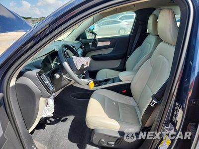 Zdjęcie 7 z 14 samochodu: 2022 VOLVO XC40 T5 MOMENTUM VIN:YV4162UK8N2645434 - miniatura