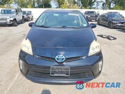 Piąte zdjęcie samochodu w środku: 2013 TOYOTA PRIUS TWO VIN:JTDKN3DU8D5544425 - miniatura