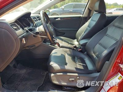 Zdjęcie 7 z 12 samochodu: 2017 VOLKSWAGEN JETTA SEL VIN:3VWL17AJ4HM404113 - miniatura