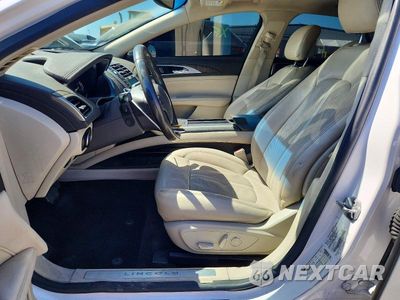 Zdjęcie 7 z 13 samochodu: 2017 LINCOLN MKZ HYBRID RESERVE VIN:3LN6L5MU3HR630470 - miniatura