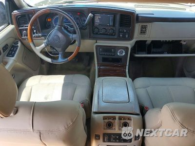Zdjęcie 8 z 14 samochodu: 2002 CADILLAC ESCALADE LUXURY VIN:1GYEC63T52R235783 - miniatura