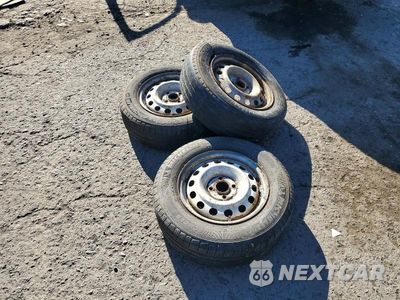 Zdjęcie 13 z 14 samochodu: 2003 CHEVROLET SUBURBAN K1500 VIN:3GNFK16Z93G201662 - miniatura