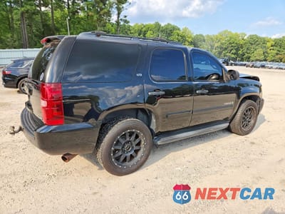 Trzecie zdjęcie samochodu z tyłu: 2007 CHEVROLET TAHOE K1500 VIN:1GNFK13037J396152 - miniatura