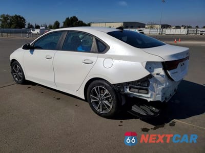 Drugie zdjęcie samochodu z przodu: 2023 KIA FORTE LXS VIN:3KPF24AD0PE600208 - miniatura