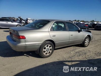 Trzecie zdjęcie samochodu z tyłu: 1999 TOYOTA CAMRY LE V6 VIN:JT2BF28K9X0191722 - miniatura