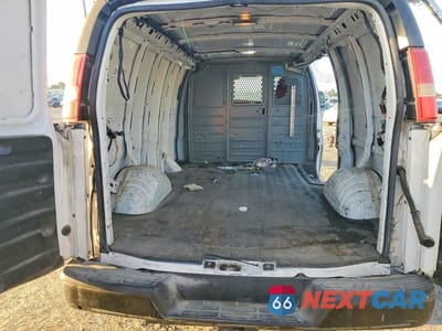 Zdjęcie 10 z 14 samochodu: 2014 CHEVROLET EXPRESS G2500 VIN:1GCWGFCAXE1119916 - miniatura