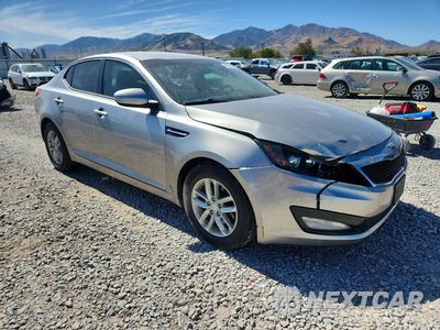Czwarte zdjęcie samochodu z boku: 2013 KIA OPTIMA LX VIN:KNAGM4A70D5338249 - miniatura