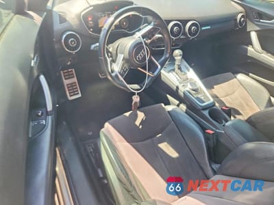 Zdjęcie 8 z 12 samochodu: 2017 AUDI TT VIN:TRUC5AFV5H1002846 - miniatura