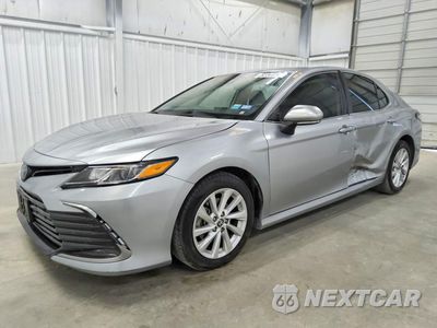 2023 TOYOTA CAMRY LE 4T1R11AK0PU834701 - główne zdjęcie licytacji z USA - miniatura