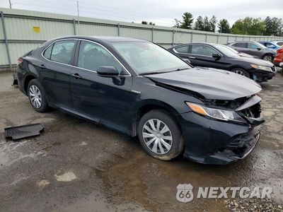 Czwarte zdjęcie samochodu z boku: 2020 TOYOTA CAMRY LE VIN:4T1C31AK0LU540502 - miniatura