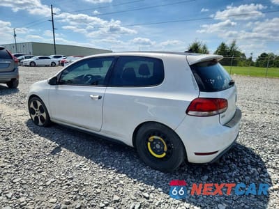 Drugie zdjęcie samochodu z przodu: 2011 VOLKSWAGEN GTI VIN:WVWEV7AJ4BW103879 - miniatura