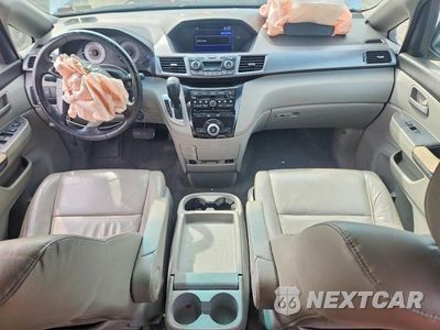 Zdjęcie 8 z 14 samochodu: 2011 HONDA ODYSSEY EXL VIN:5FNRL5H64BB056287 - miniatura