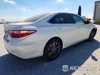 Trzecie zdjęcie samochodu z tyłu: 2016 TOYOTA CAMRY SE VIN:4T1BF1FK0GU257616 - miniatura