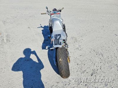Czwarte zdjęcie samochodu z boku: 1982 SUZUKI GS750 VIN:JS1GR72A5C2100133 - miniatura