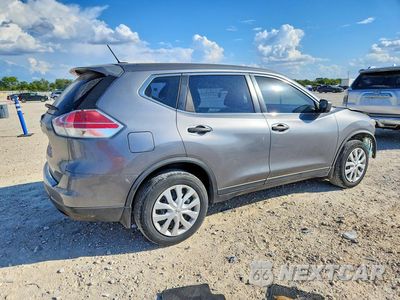 Trzecie zdjęcie samochodu z tyłu: 2016 NISSAN ROGUE S VIN:KNMAT2MT8GP632838 - miniatura