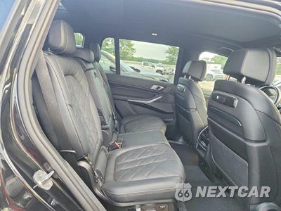 Zdjęcie 11 z 13 samochodu: 2024 BMW X7 XDRIVE40I VIN:5UX23EM0XR9S73302 - miniatura