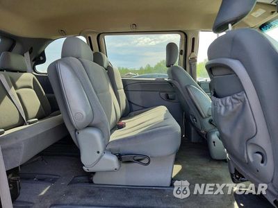 Zdjęcie 11 z 13 samochodu: 2007 CHRYSLER TOWN & COUNTRY LX VIN:1A4GJ45R97B263588 - miniatura