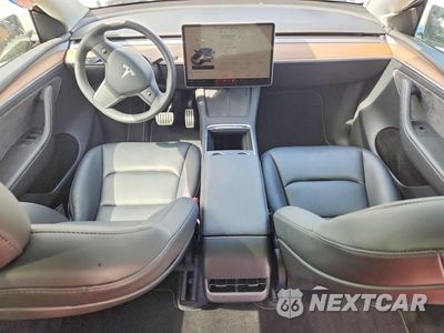 Zdjęcie 8 z 12 samochodu: 2022 TESLA MODEL Y VIN:7SAYGDEF8NF522986 - miniatura