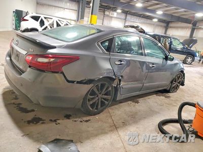 Trzecie zdjęcie samochodu z tyłu: 2018 NISSAN ALTIMA 2.5 SR VIN:1N4AL3APXJC255527 - miniatura