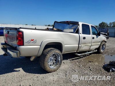 Trzecie zdjęcie samochodu z tyłu: 2006 CHEVROLET SILVERADO K2500 HEAVY DUTY VIN:1GCHK23DX6F224423 - miniatura