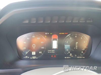 Zdjęcie 9 z 12 samochodu: 2018 VOLVO XC90 T5 VIN:YV4102CK5J1375369 - miniatura