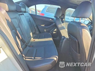 Zdjęcie 11 z 13 samochodu: 2011 VOLKSWAGEN JETTA SE VIN:3VWDX7AJ2BM387208 - miniatura