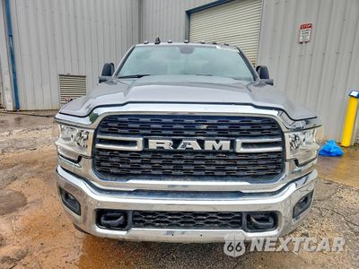 Piąte zdjęcie samochodu w środku: 2023 RAM 2500 BIG HORN VIN:3C6UR5JJ8PG548420 - miniatura