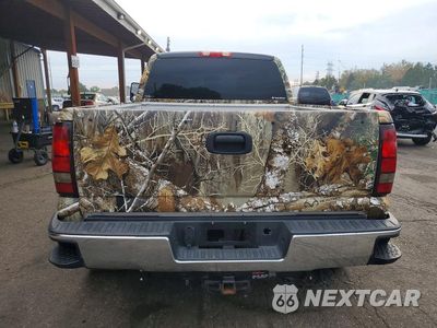 Zdjęcie 6 z 12 samochodu: 2005 GMC NEW SIERRA K1500 VIN:2GTEK19B051285305 - miniatura