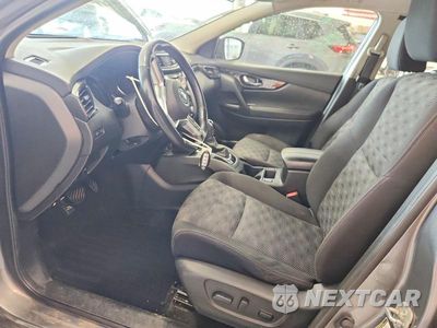 Zdjęcie 7 z 12 samochodu: 2017 NISSAN ROGUE SPORT SV VIN:JN1BJ1CR1HW103753 - miniatura