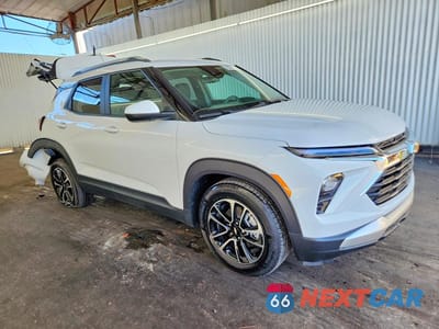 Czwarte zdjęcie samochodu z boku: 2026 CHEVROLET TRAILBLAZER LT VIN:KL79MPSL5TB267412 - miniatura