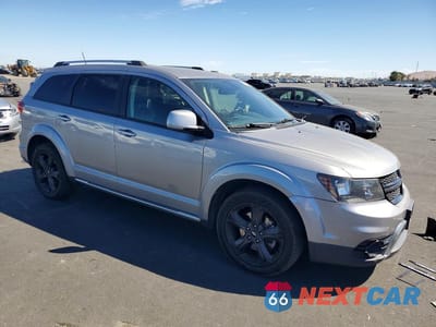 Czwarte zdjęcie samochodu z boku: 2019 DODGE JOURNEY CROSSROAD VIN:3C4PDDGG5KT838611 - miniatura