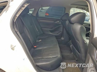Zdjęcie 10 z 13 samochodu: 2018 HONDA ACCORD TOURING VIN:1HGCV1F95JA070827 - miniatura