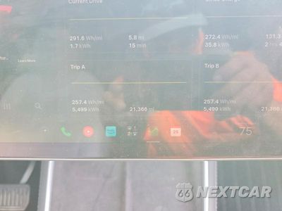 Zdjęcie 9 z 13 samochodu: 2026 TESLA MODEL Y VIN:7SAYGDED0TA487482 - miniatura