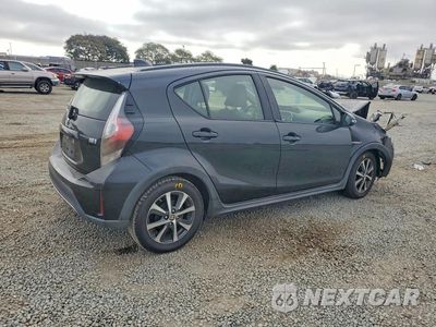 Trzecie zdjęcie samochodu z tyłu: 2018 TOYOTA PRIUS C THREE VIN:JTDKDTB34J1605141 - miniatura