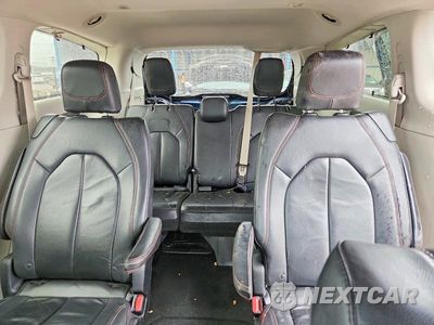 Zdjęcie 10 z 13 samochodu: 2017 CHRYSLER PACIFICA TOURING L VIN:2C4RC1BG6HR769702 - miniatura
