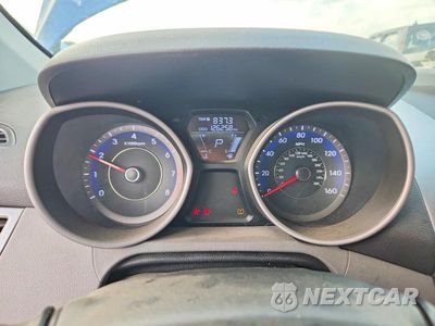 Zdjęcie 9 z 12 samochodu: 2013 HYUNDAI ELANTRA GLS VIN:KMHDH4AE4DU681415 - miniatura