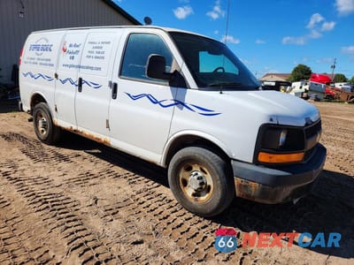 Czwarte zdjęcie samochodu z boku: 2010 CHEVROLET EXPRESS G2500 VIN:1GCZGFDA0A1153210 - miniatura