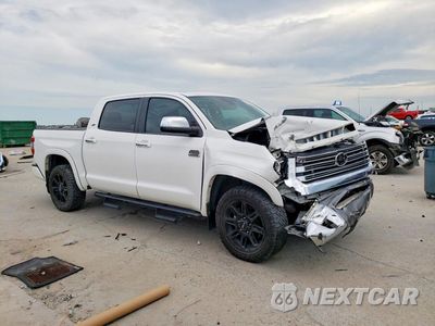 Czwarte zdjęcie samochodu z boku: 2020 TOYOTA TUNDRA 1794 EDITION VIN:5TFAY5F17LX945114 - miniatura