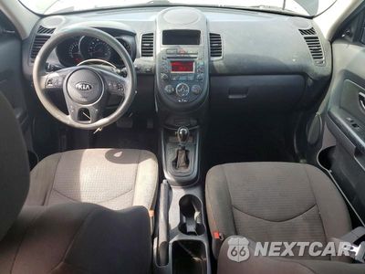 Zdjęcie 8 z 13 samochodu: 2013 KIA SOUL BASE VIN:KNDJT2A54D7500046 - miniatura